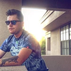 Meet your Posher, Simmons